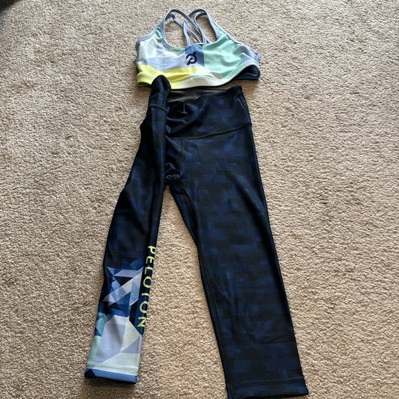 Peloton Leggings & Sports Bra - Picture 2 of 3